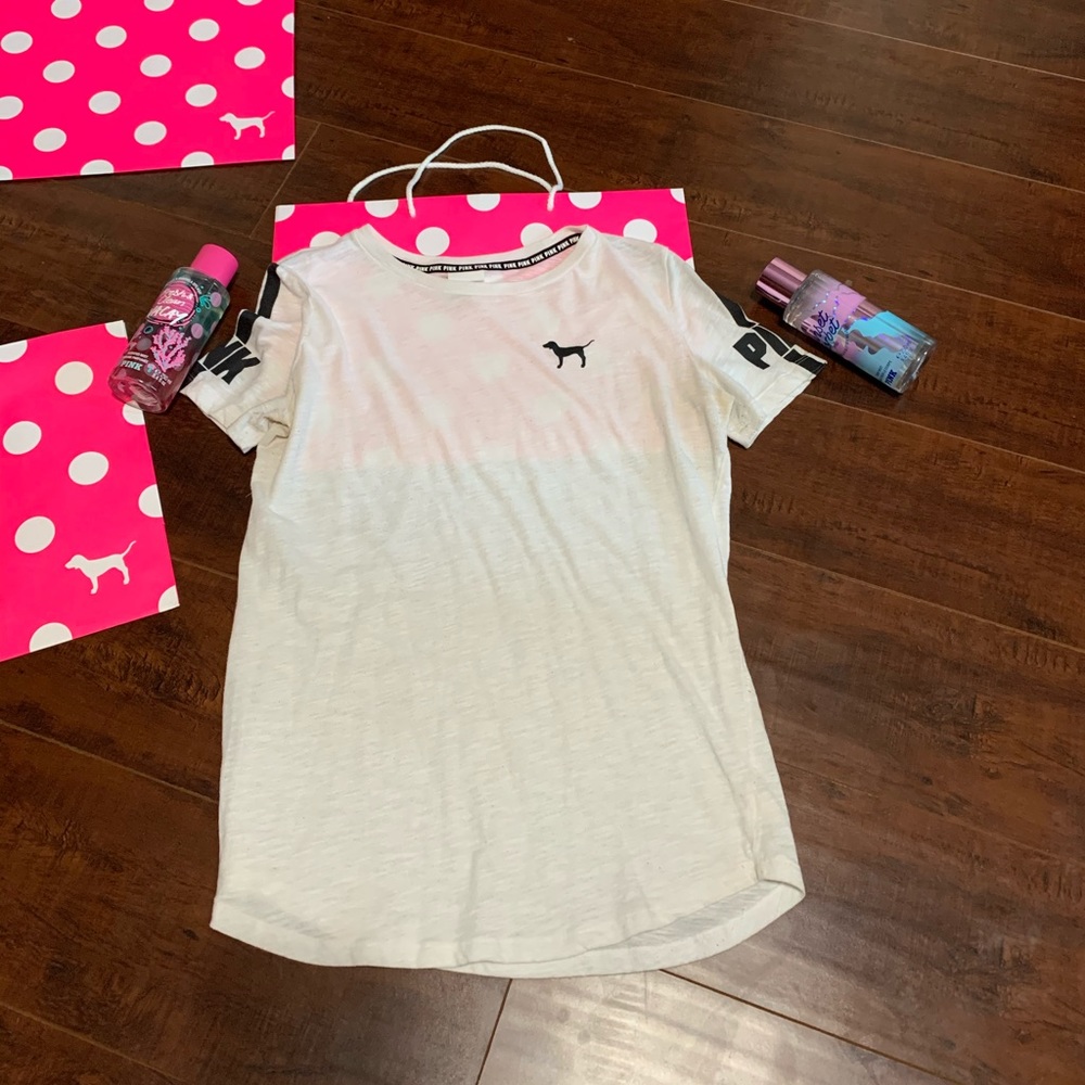 ❌ SOLD ❌ Pink Victoria Secret white short sleeve